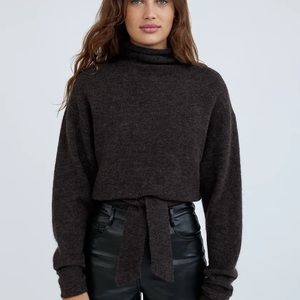 Aritzia Wilfred Lorin Sweater in Charcoal Grey